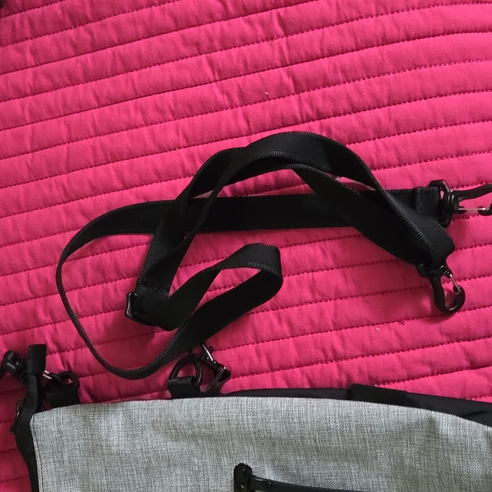 Handbag - Picture 2 of 5